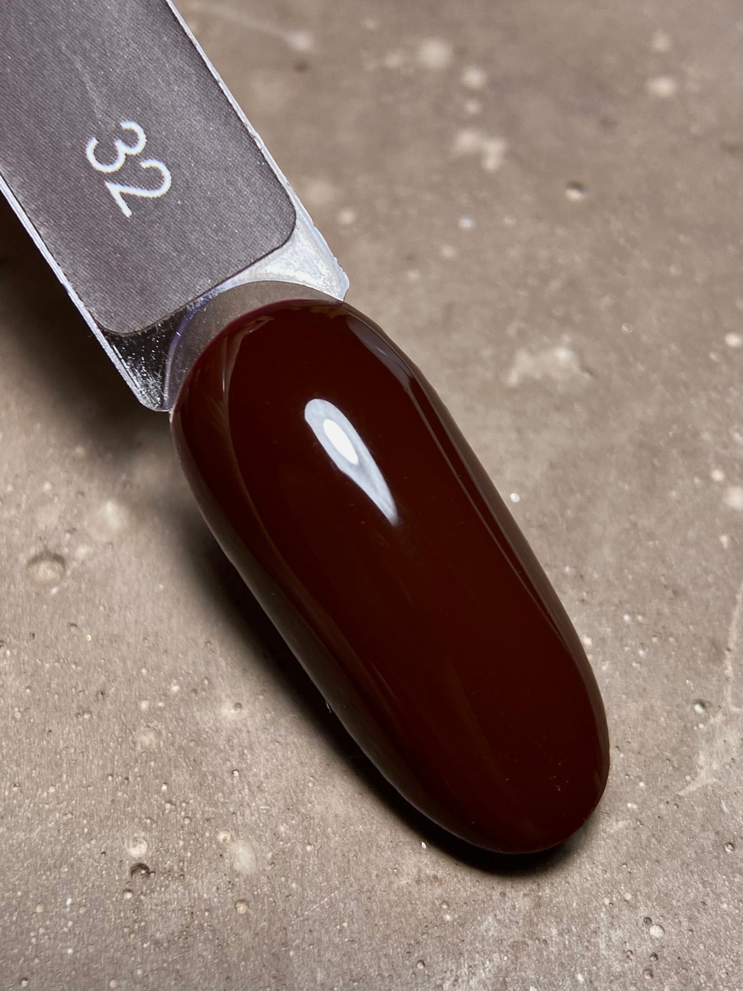 DARK Gellack Gel Polish 32