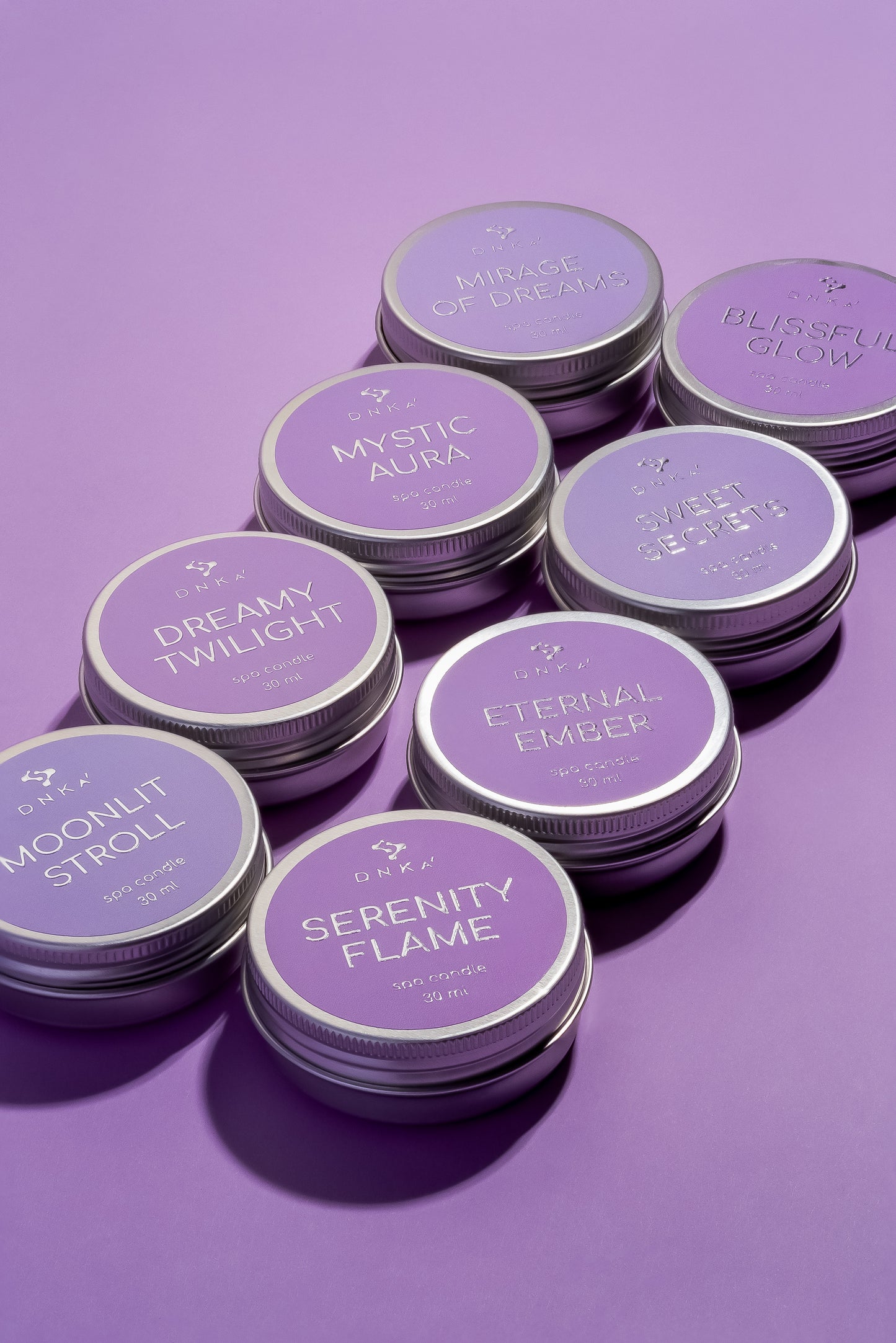 DNKa Massagekerze SERENITY FLAME mit Sandelholz-Moschus-Zitrus Duft, 30 ml